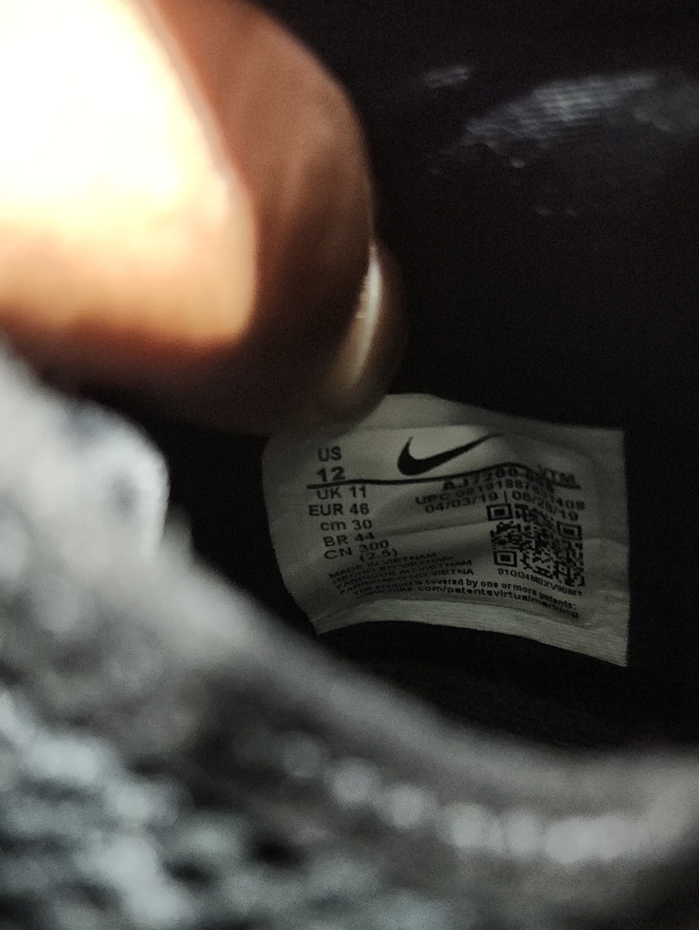 Nike Air Max 270 Bowfin Triple Black Sneakers Sz 12 - Picture 10 of 10